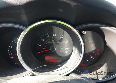 2011 Kia Sorento Lx z USA, uszkodzony, nr VIN 5XYKTCA18BG002407